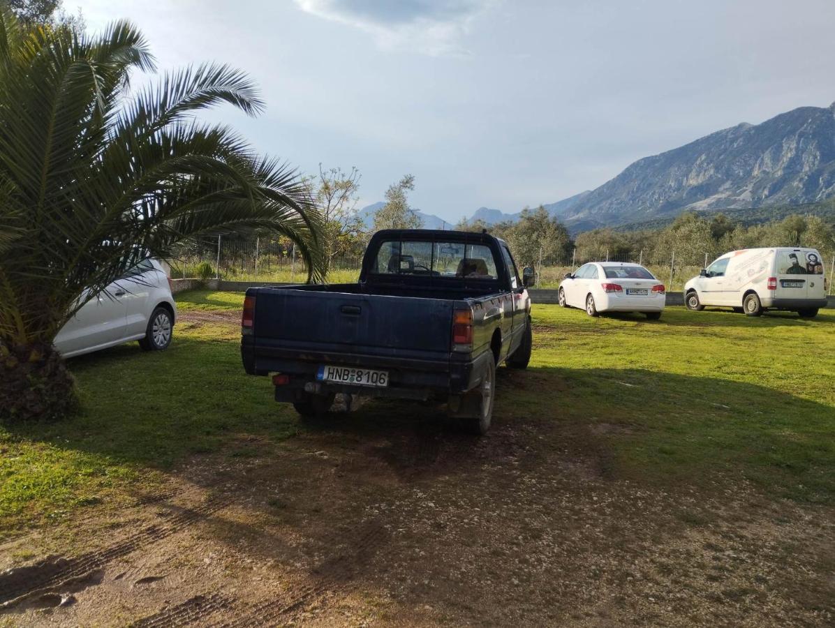 Mιχαλης Apartments Paramythia Esterno foto